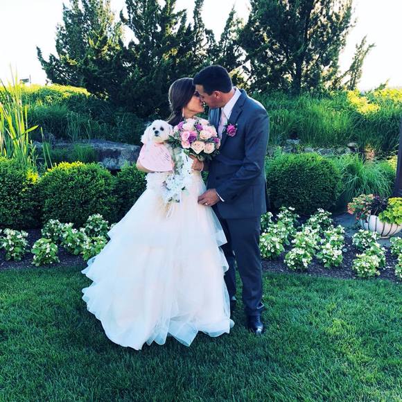 Meet your Posher, Danae - Picture 1 of 1